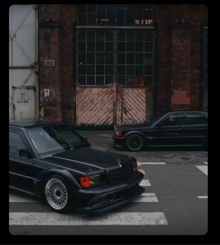 Dwa projekty Mercedes-Benz W201 EVO II na terenie fabryki